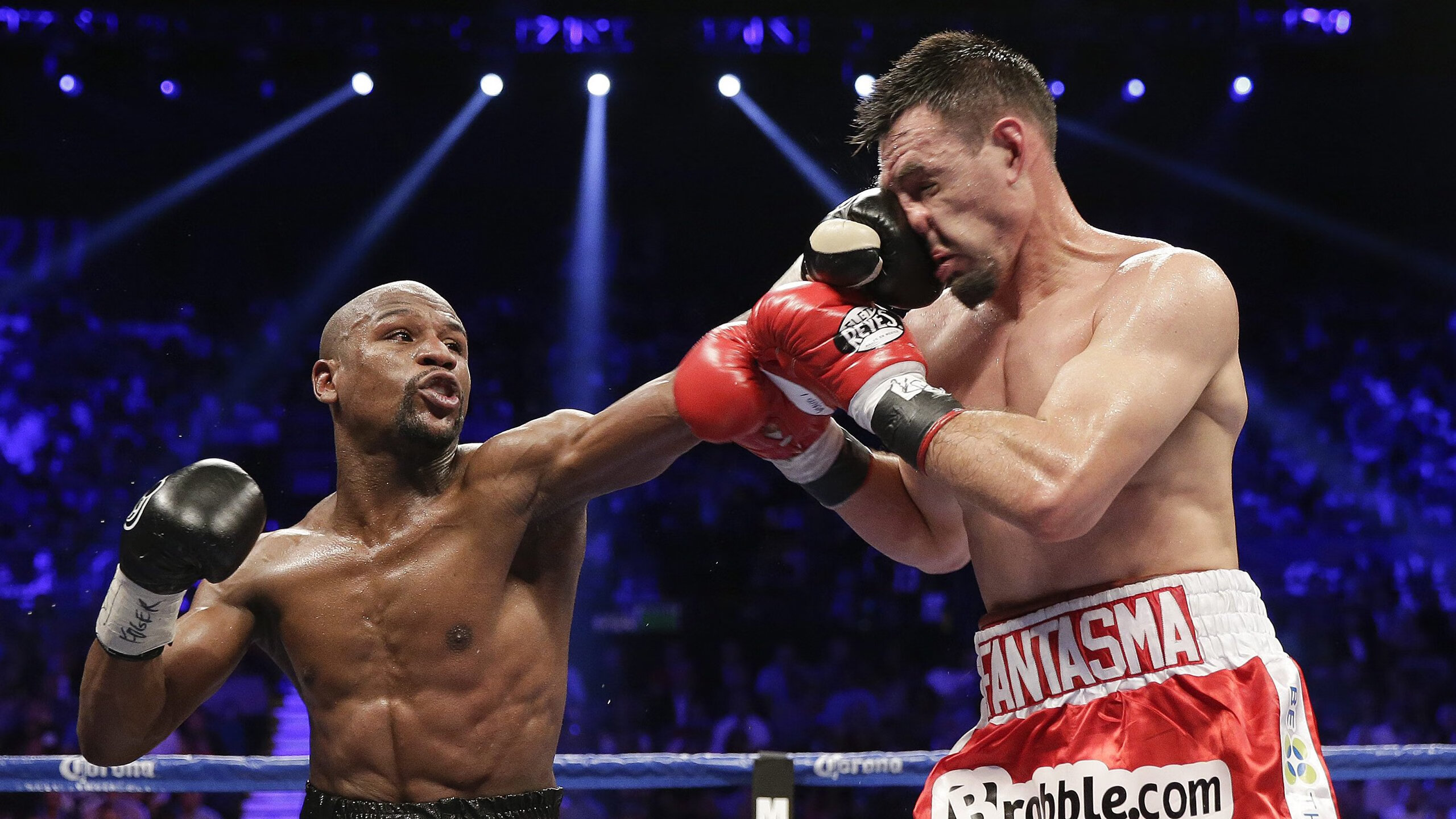 F1巴西站落幕，维斯塔潘再夺分站冠军，f1赛车巴西站